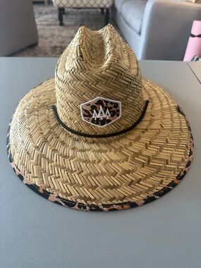 Hemlock straw hat